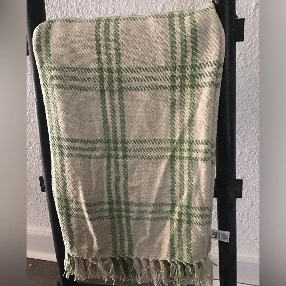 Green and Cream Throws and Pillow Covers